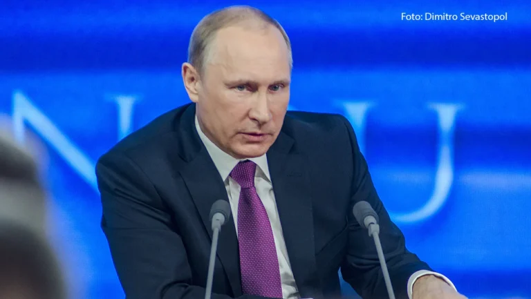 Putin holder tale